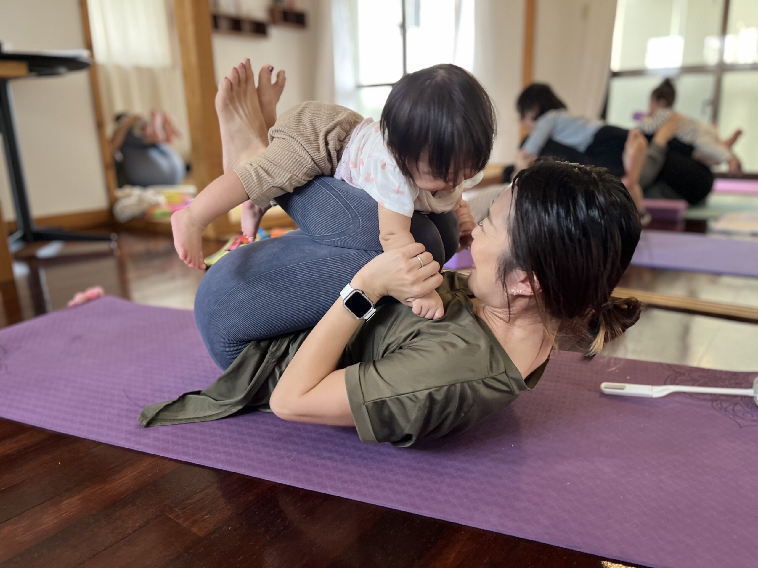 中南部 | 産後ケアにもおすすめ！赤ちゃんと通えるヨガレッスン「Yoga Coral」