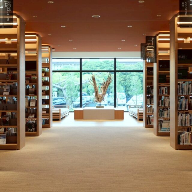 読谷村｜親子で行きたい！遊んで、学べる「読谷村立図書館」へ