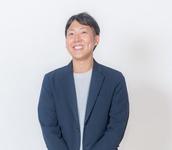 代表 : 新垣しょうご