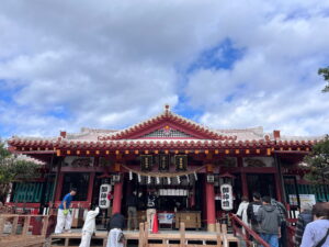 琉球八社めぐり｜沖縄で、心を整える神社巡り