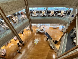 那覇市｜子育て世代の大きな味方！親子で通いたい「沖縄県立図書館」