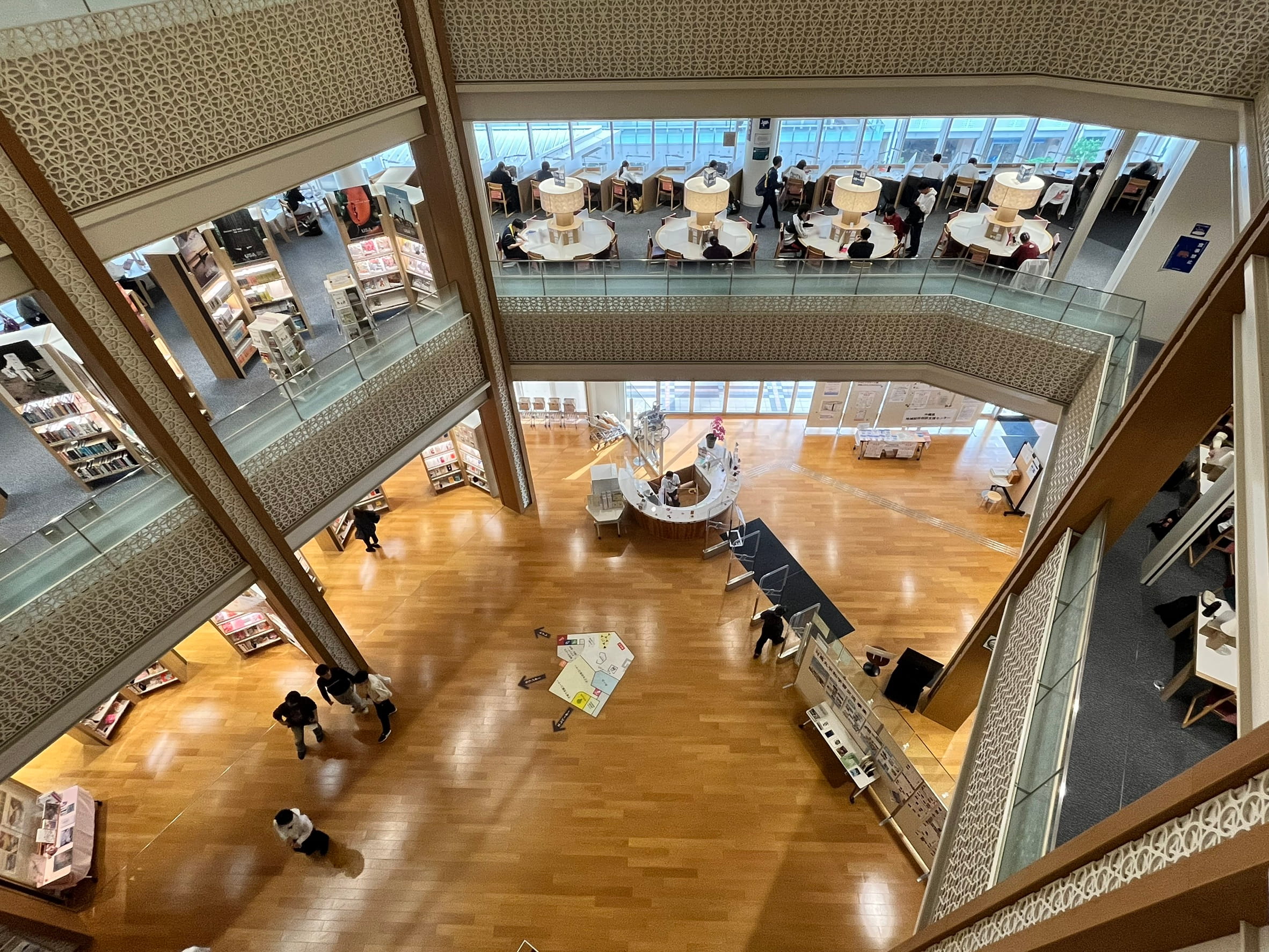 那覇市｜子育て世代の大きな味方！親子で通いたい「沖縄県立図書館」