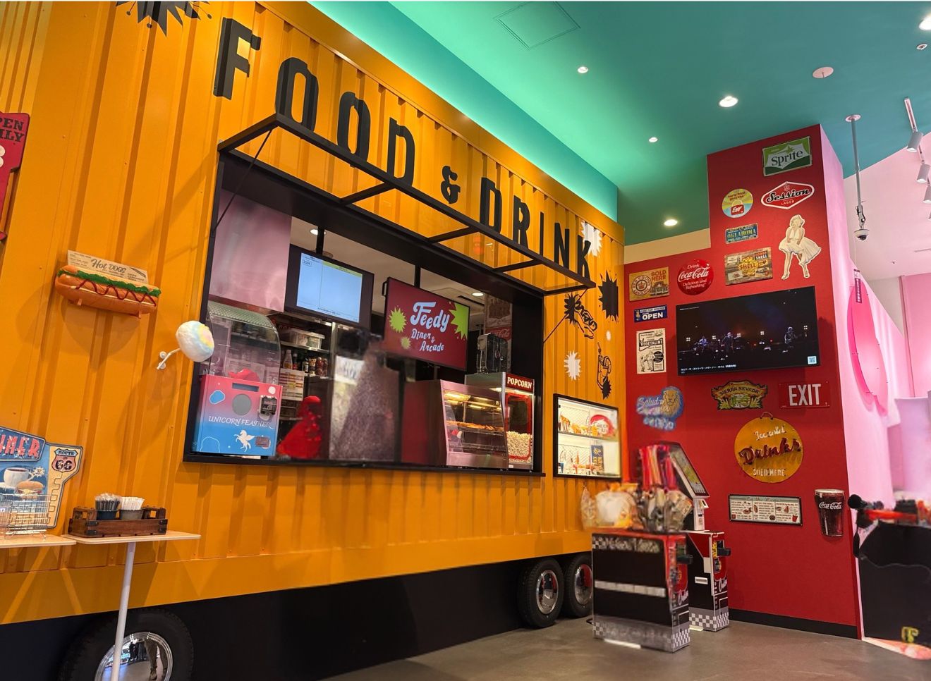 南風原町｜沖縄初上陸のグルメ＆アミューズメント複合施設｜Feedy Diner＆Arcade 南風原店に行ってきた！