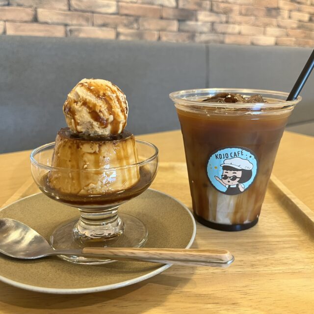 糸満市｜珍品堂の工場倉庫内にある隠れ家カフェ「KOJO CAFE」へ！手作りスイーツやお土産、ギフトも充実